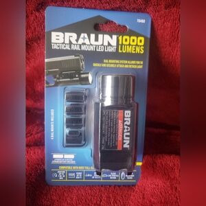 Braun Tactical Rail Mount LED Light 70460 1000 Lumen Rechargable New in Box